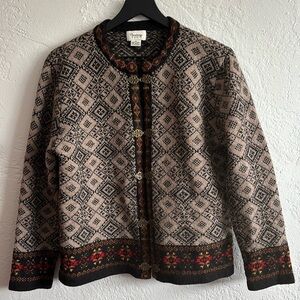 Cambridge Dry Goods 100% wool knit long sleeve crew neck cardigan sweater